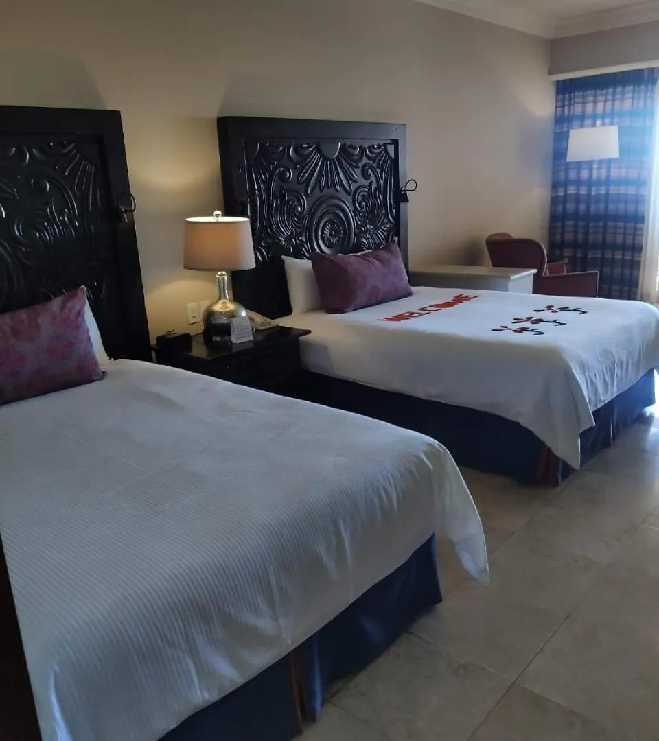 Pueblo Bonito Sunset Beach Golf & Spa Resort Кабо-Сан-Лукас